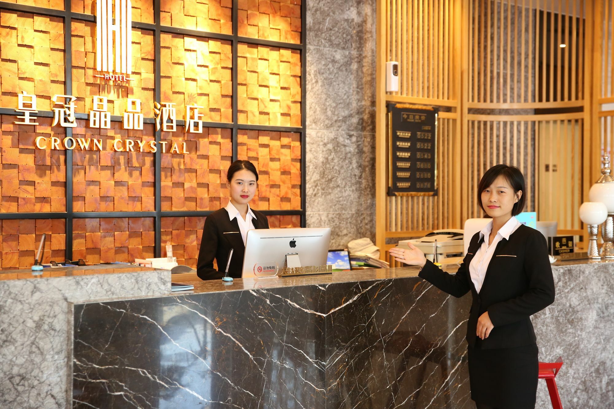 Crown Crystal Hotel Shanghái Exterior foto